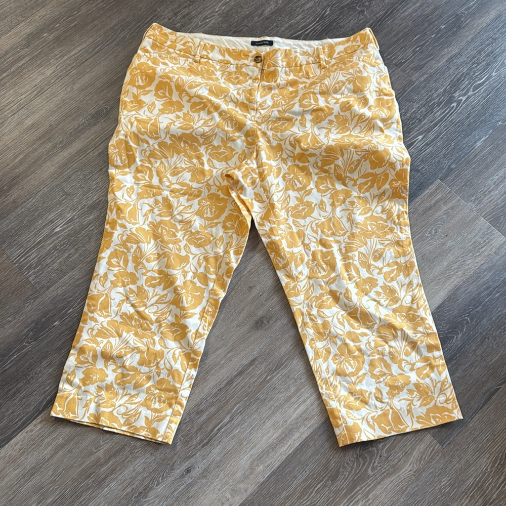 Lands End Floral Yellow and White Capri Pants mid rise straight leg 18W - Picture 2 of 7